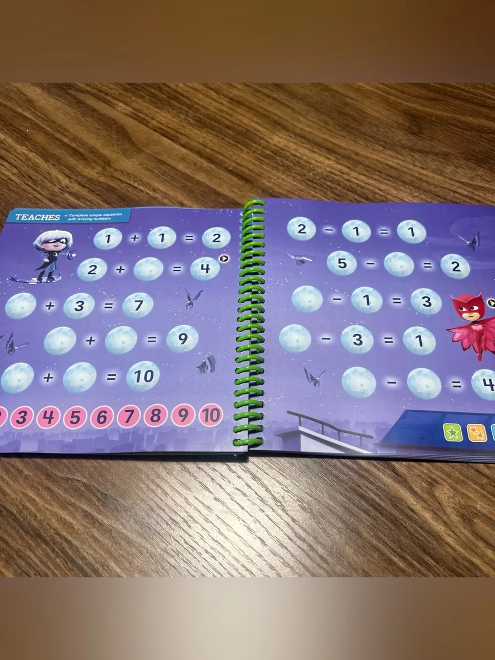 LeapStart 3D Moonlight Hero Math with PJ Masks Book, Level 2